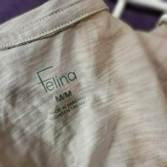 ♡3/$30♡ Felina V Neck Tee -M - Picture 3 of 3